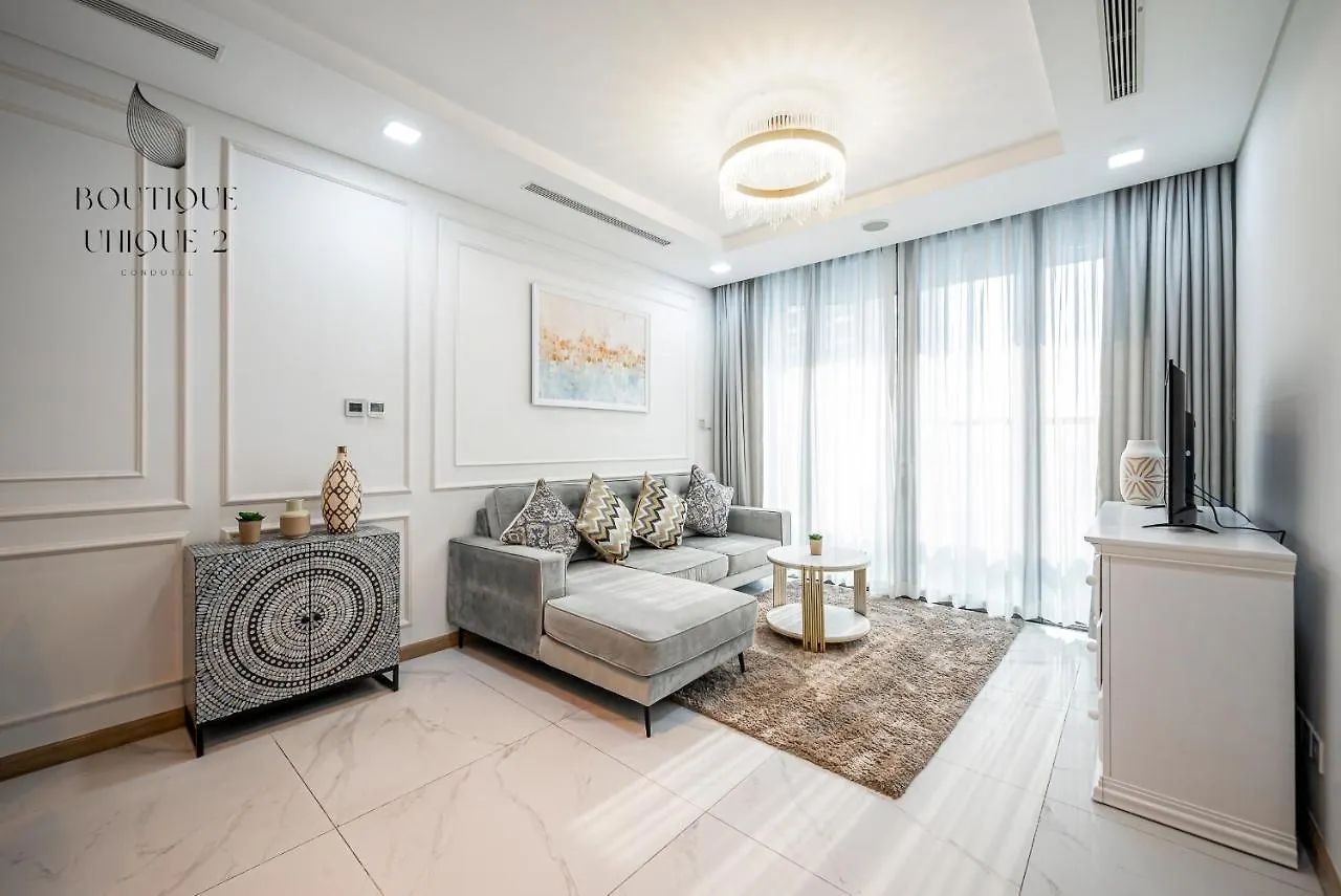 Boutique Unique Landmark 81 Vinhomes Central Park location
