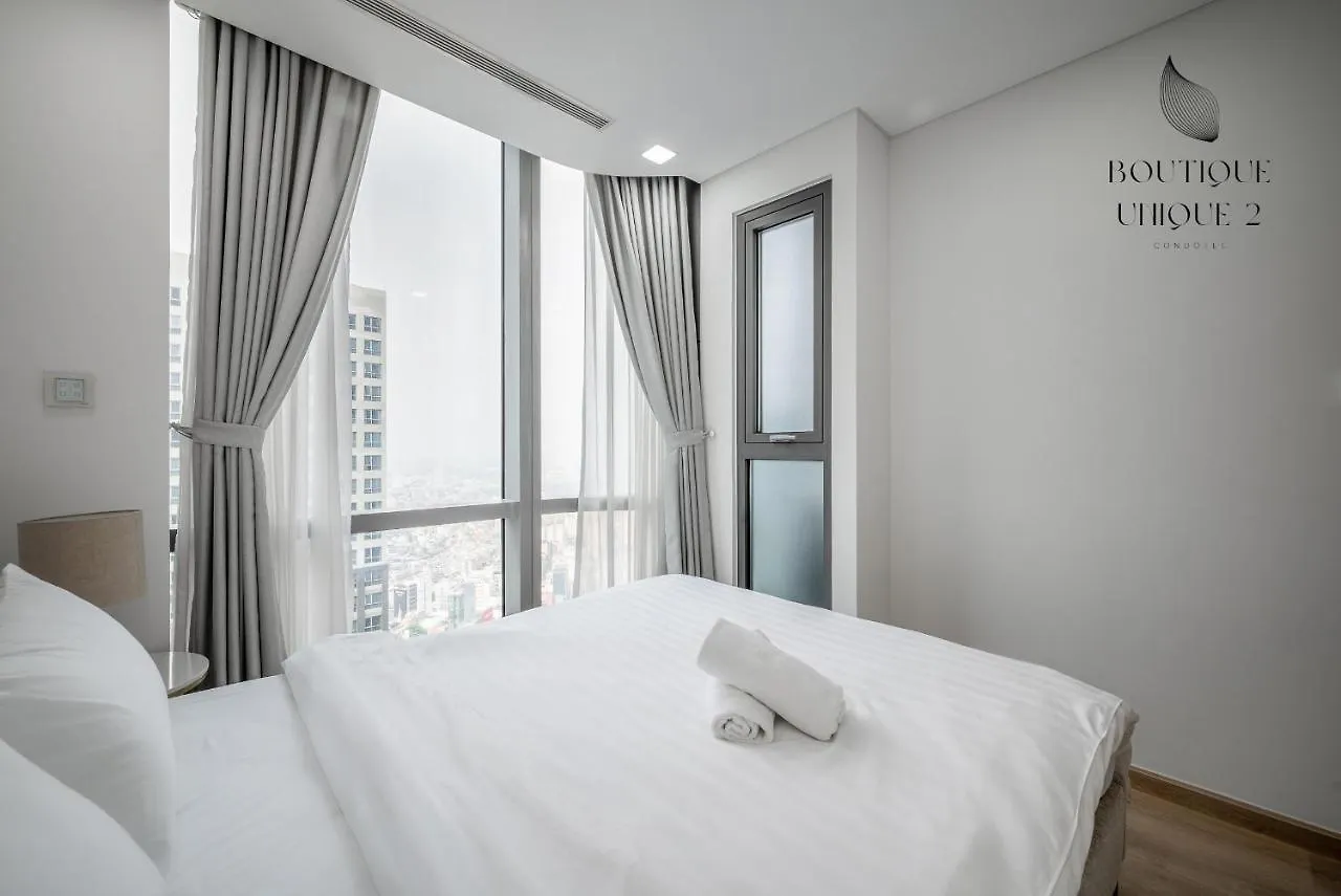 Boutique Unique Landmark 81 Vinhomes Central Park Ho Chi Minh City Vietnam