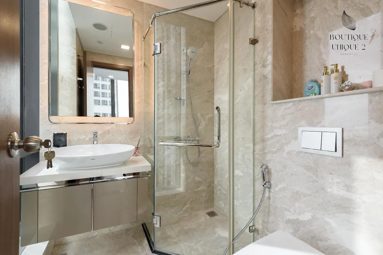 Boutique Unique Landmark 81 Vinhomes Central Park Ho Chi Minh City Apartment