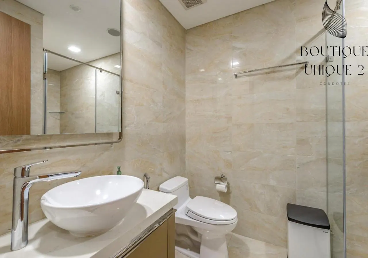 Boutique Unique Landmark 81 Vinhomes Central Park Ho Chi Minh City 0*,  Vietnam